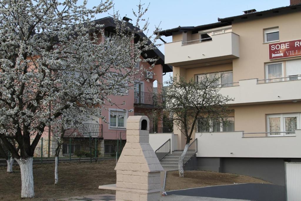 Rooms Villa Aria Sesvete Exterior photo